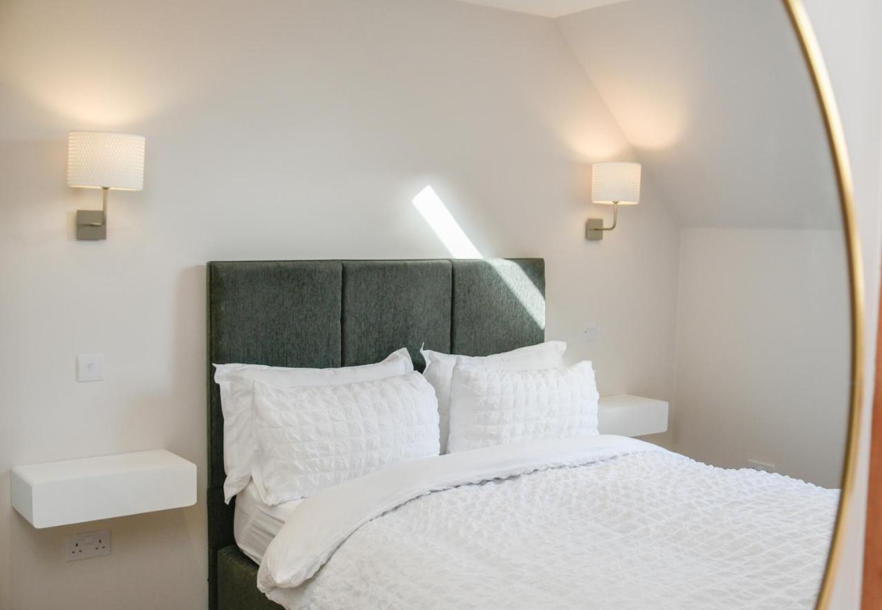 Rowan Tree Apartment - A Modern, Quiet Hideaway With Sweeping Views Across Oban Bagian luar foto